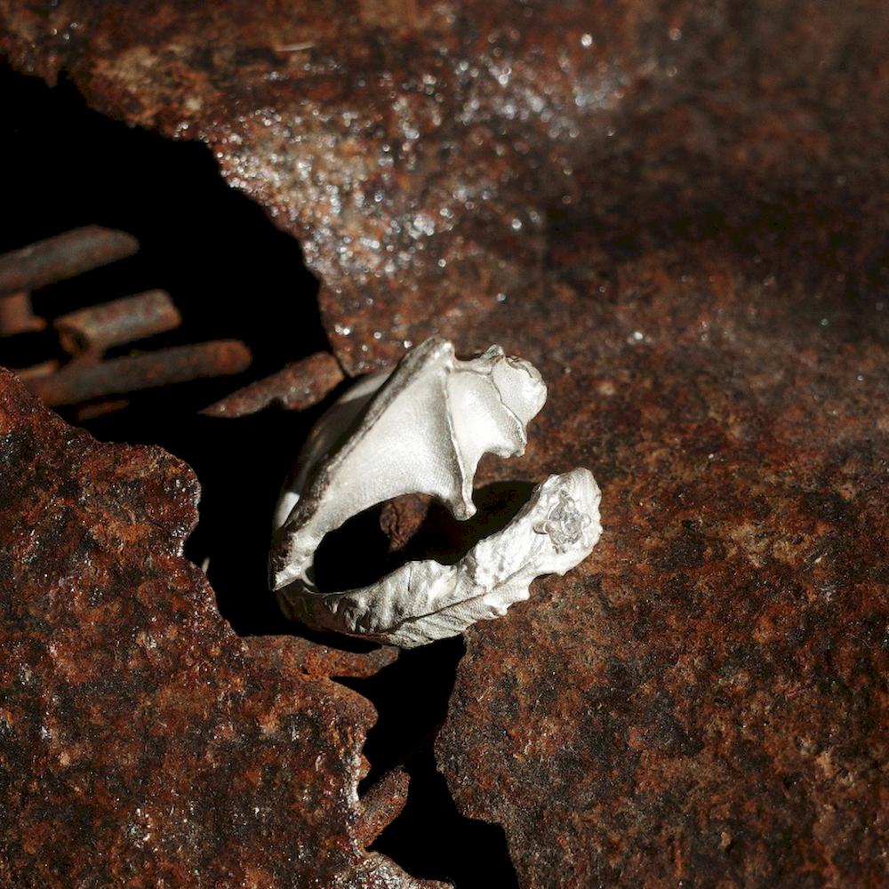 925 Sterling Silver ring with a tiny Zircon
